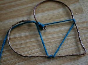 Как сделать сердце из шнурка