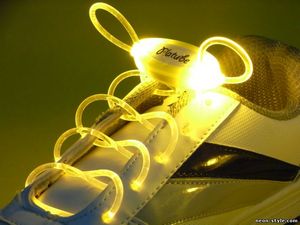 Где можно купить светящиеся шнурки