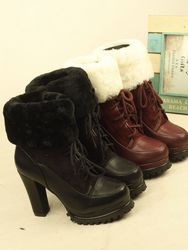 Зимние женские ботинки на шнурках