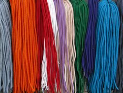 Шнурки разноцветные купить