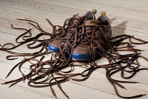 Как быстро научиться завязывать шнурки