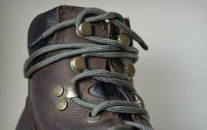 Крепкие шнурки